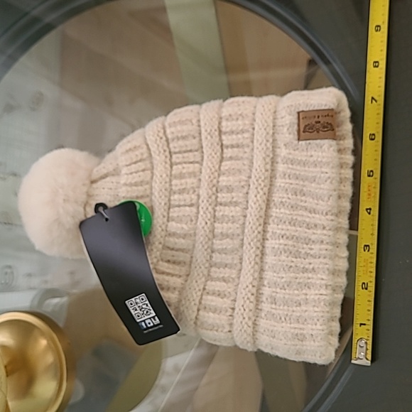 NWT Brand New Hat for Kids ❤️ - Picture 5 of 6